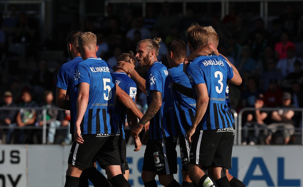 Interin peleissä tapahtuu – kuka pitäisi sinimustat nollilla?