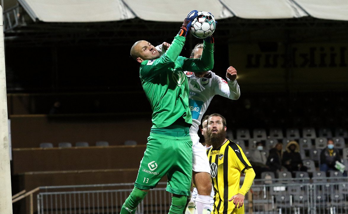 Eemeli Reponen Hongan maalivahtivalmentajaksi