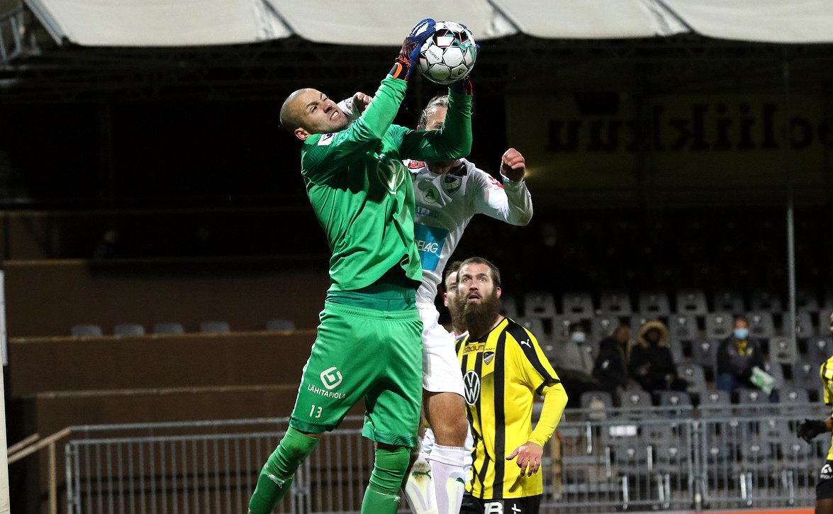 "Pitää olla vielä paljon tasaisempia" - Honka hakee cupin jatkopaikkaa sunnuntaina