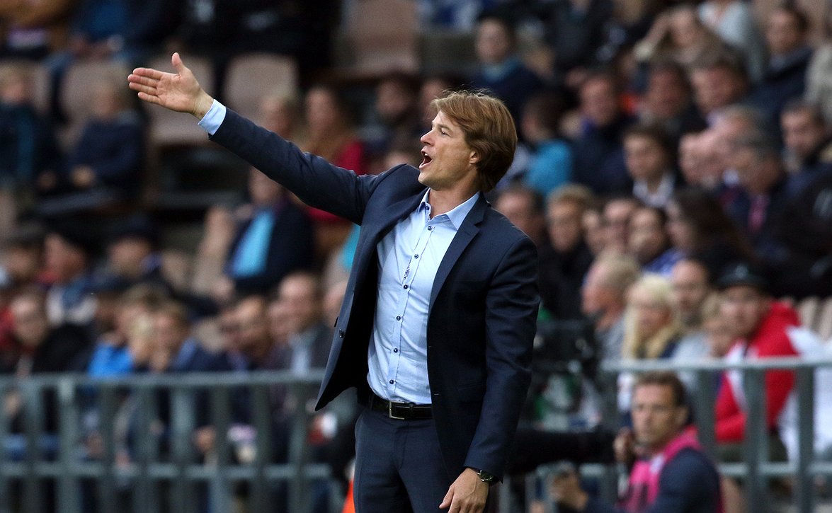 Lehkosuo manasi kuritonta esitystä