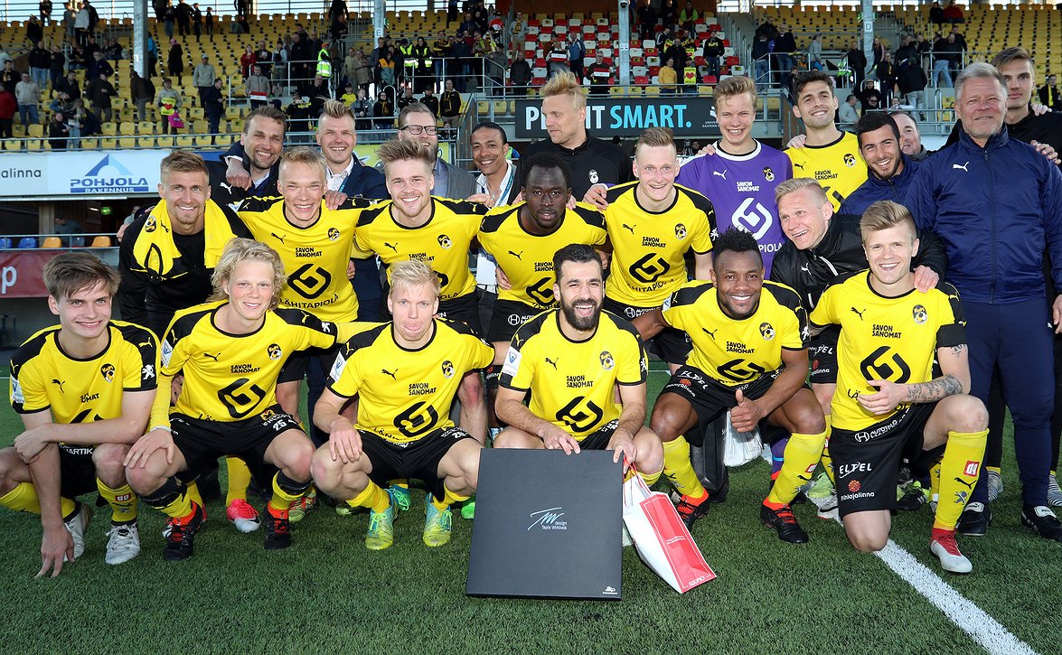 KuPS suuntasi aamuvarhain Turkkia kohti 24 pelaajan ryhmällä