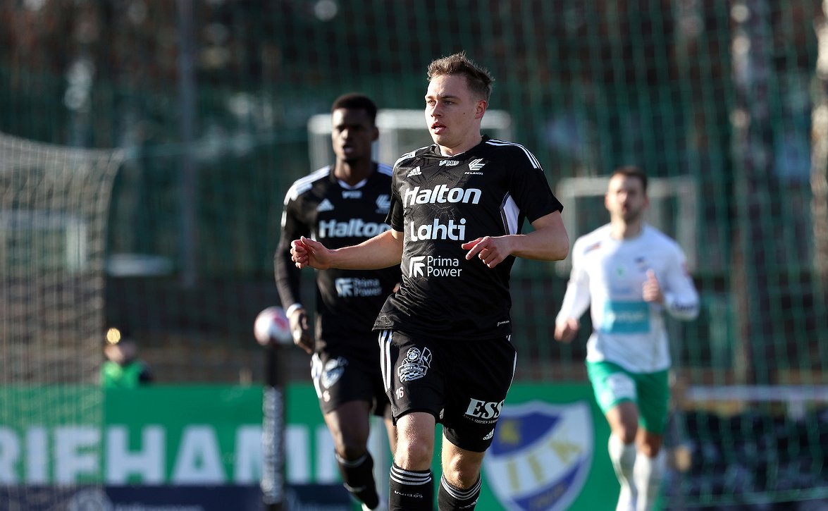 "Pitäisi saada ehjä ysikymppinen" - FC Lahti pettyi johdon sulamiseen tappioksi