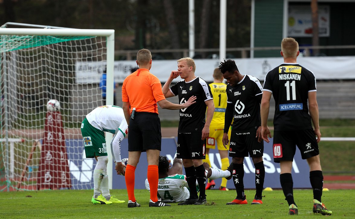 ​KuPS:n joukkue vuosilomalle