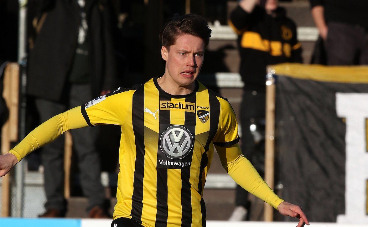 ​"Kasvu juniorista siksi tyypiksi jota fanitin" – Tommi Saarinen on saanut Hongalta paljon