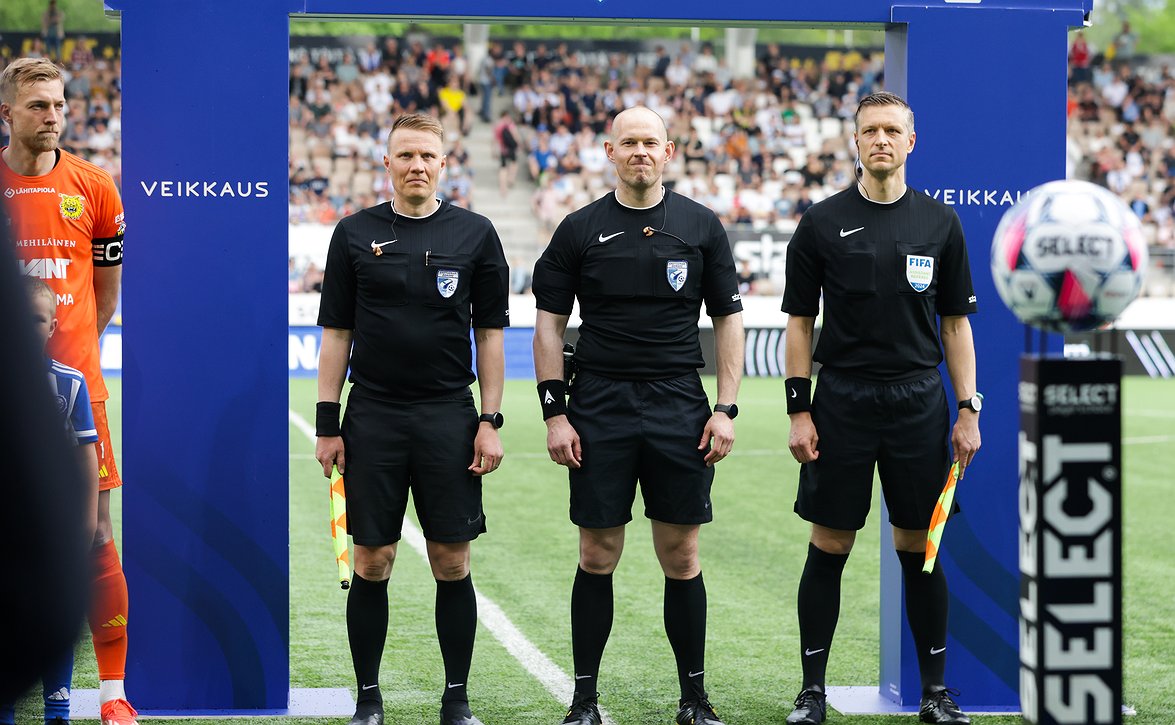 117. ja viimeinen ottelu - Oskari Hämäläisen erotuomariura päätökseen lauantaina HJK-Ilves -ottelussa