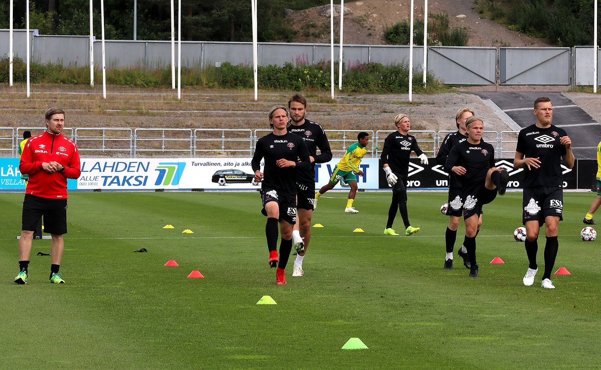 ​Arkivuo paluusta joukkueharjoituksiin: "Kuin varsa olisi päässyt kevätlaitumelle"