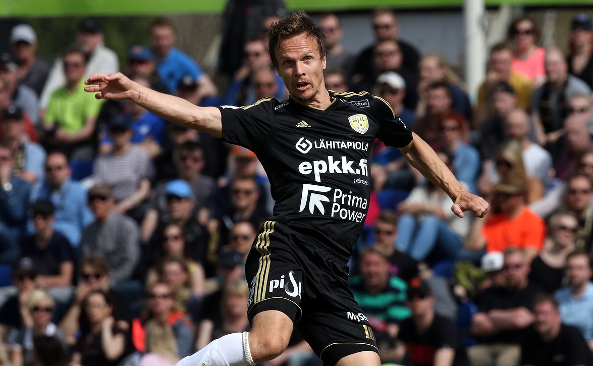 Toinenkin kokenut pelimies jättää SJK:n - Jarkko Hurmeen jäähyväiset lauantaina