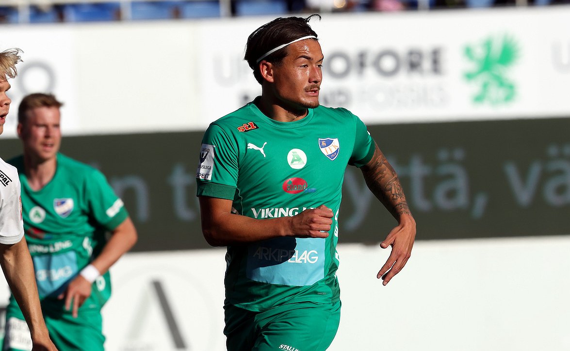 Adam Larsson tekee paluun IFK Mariehamniin