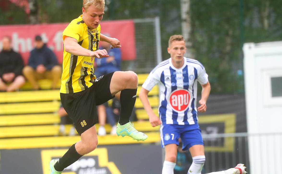 KuPS venytti eroa kärjessä - tyvipään taistelu tiivistyi entisestään