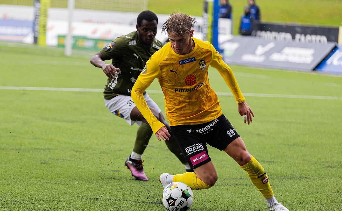 Sarjajumbo yllätti sarjakärjen (KuPS-IFK Mariehamn 2-4)