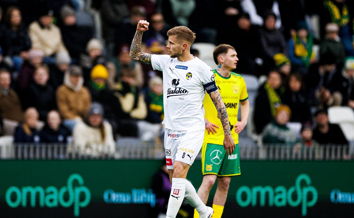 "Pistetili komeasti auki vaikeassa paikassa" - KuPS-luotsi Miika Nuutinen tyytyväinen avausesitykseen