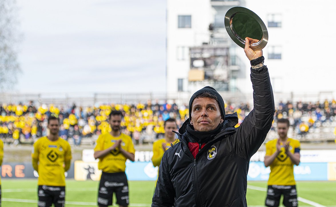 Simo Valakarin ja KuPS:n tiet eroavat 