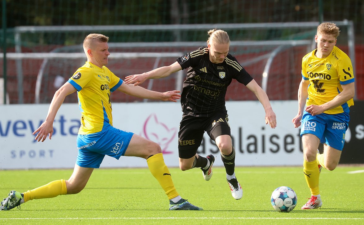 Vauhdikas tasapeli Oulunkylässä (IF Gnistan-SJK 2-2)
