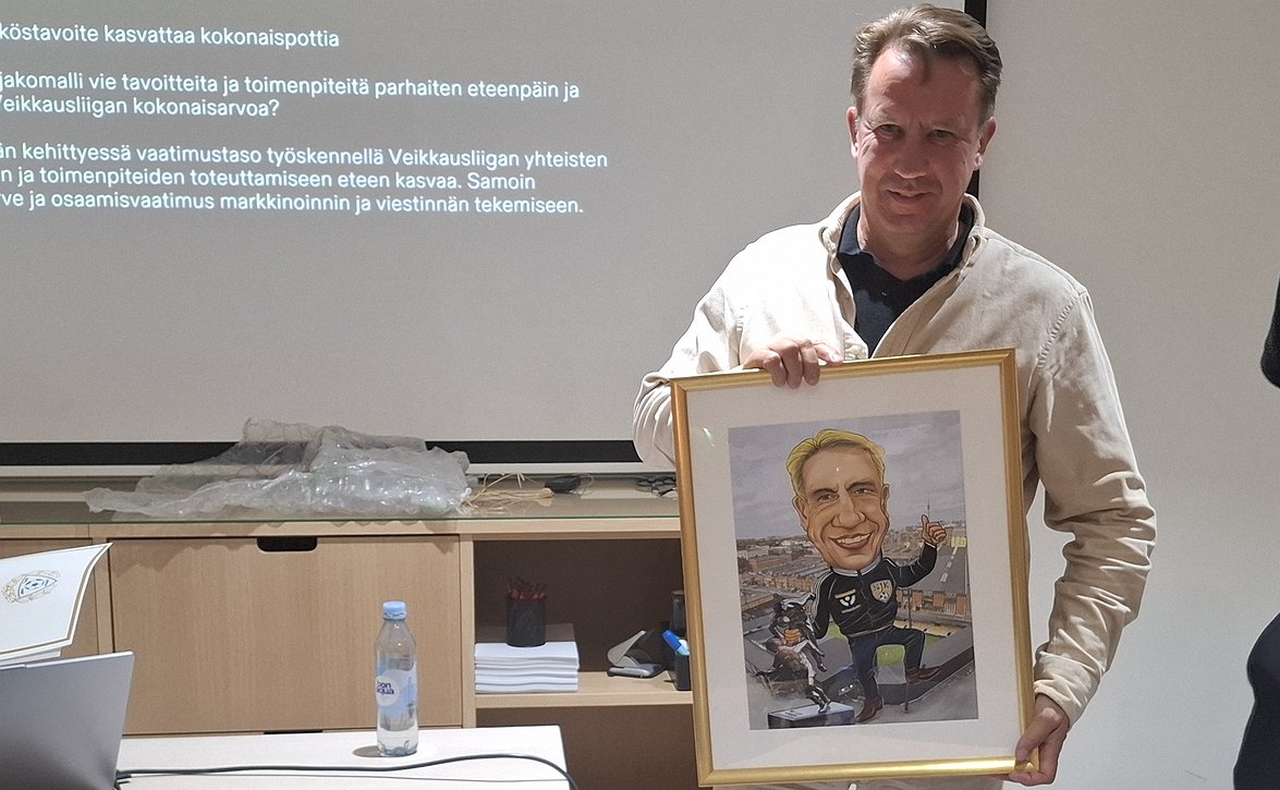 ​SJK:n puheenjohtaja ja Veikkausliigan varapuheenjohtaja Raimo Sarajärvi 60 vuotta