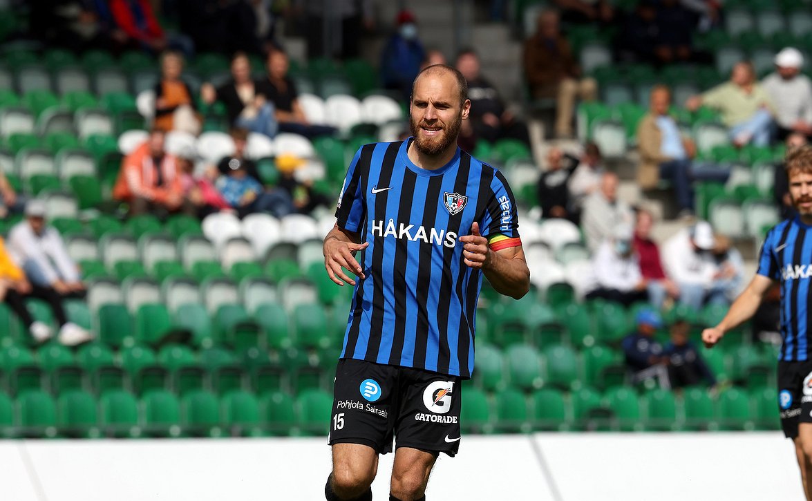 Timo Furuholm TS:lle: "Petteri Forsell on tuonut peliimme paljon uutta"