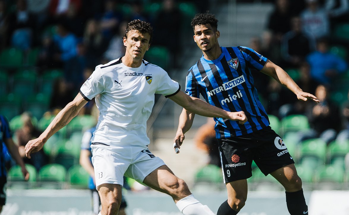 ​Studioisäntä Lassi Hurskainen Honka-Interistä: "Loppu lähestyy, nyt pitää saada pinnoja"