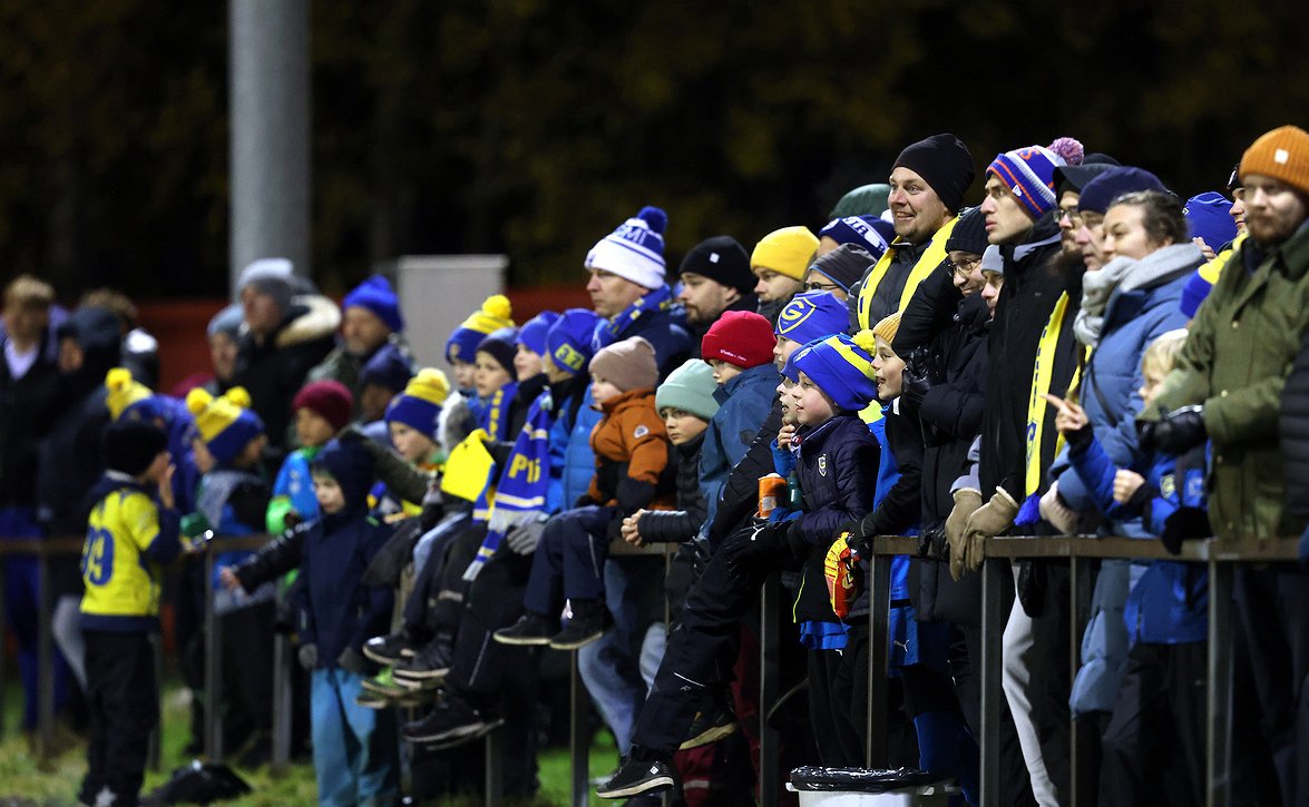 Gnistanin juhlavuoden avajaistilaisuus takana - ansoituneita seuratoimijoita palkittiin