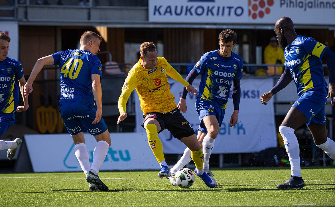 "Ei ollut meille helppo ottelu" - KuPS-luotsi Miika Nuutinen antoi tunnustuksen Gnistanille