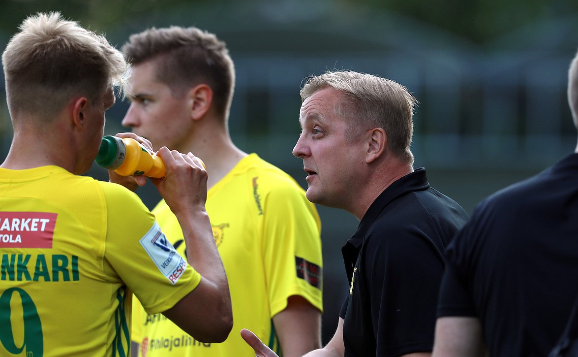 Wiss kiitteli hyvää taistelua, mutta "parempi joukkue voitti"