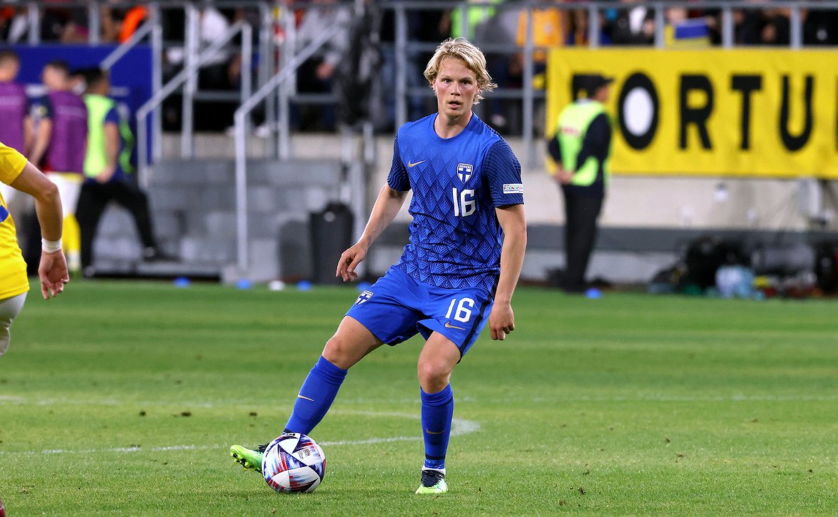 ​"Veikkausliigassa peli on paljon taktisempaa" – Urho Nissilä toipumassa täyteen pelikuntoon