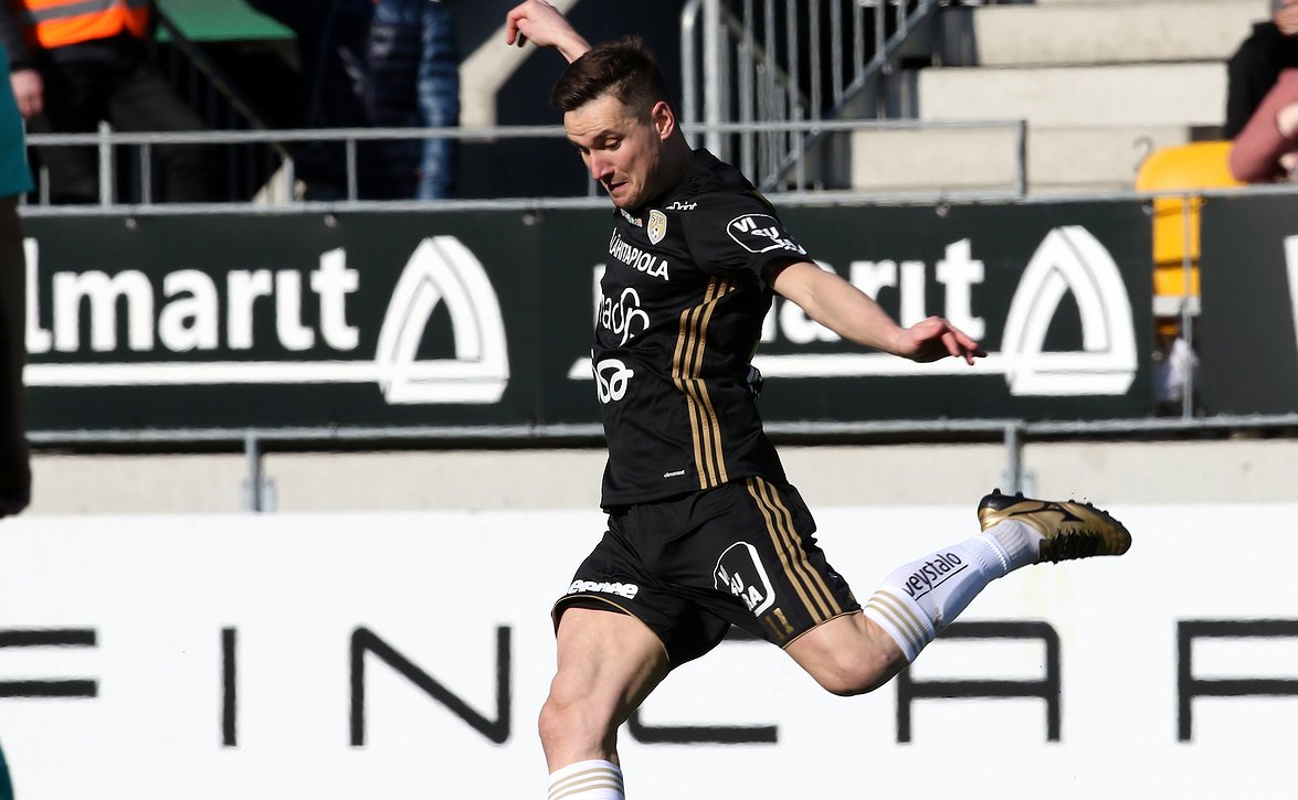 "Todellinen ammattilainen" - SJK:ssa iloitaan Oliinykin jatkosta