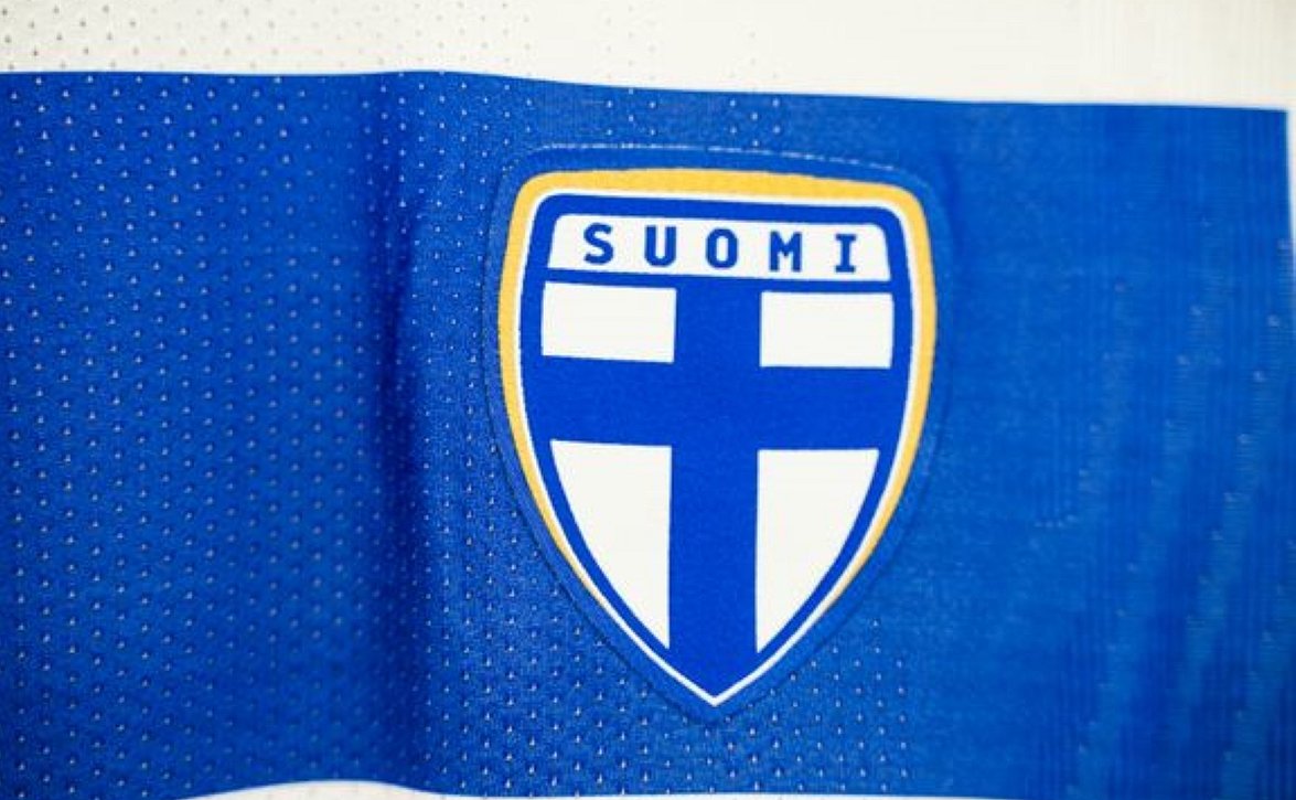 Huukajien avaus Andorraa vastaan  - Teemu Pukki kapteenina