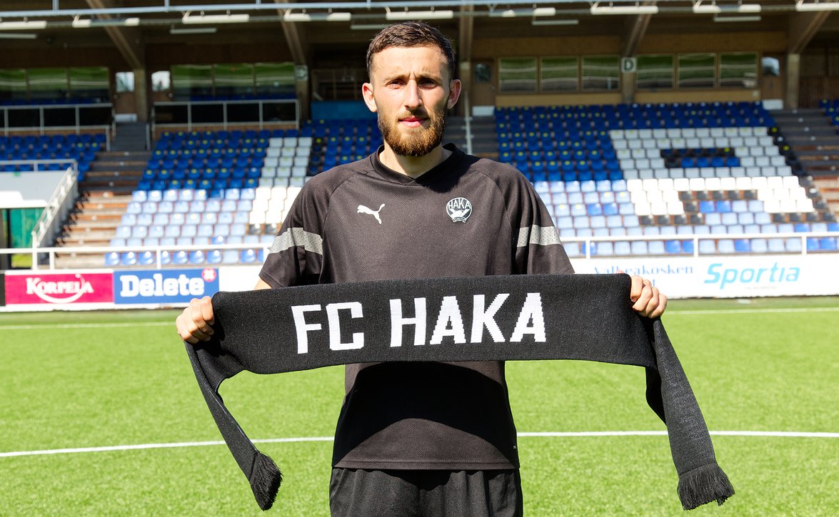FC Hakan alakerta täydentyy ranskalaistopparilla