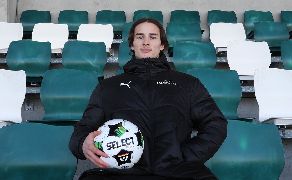 Lupaava keskikenttäpelaaja HJK:n organisaatiosta IFK Mariehamnin riveihin