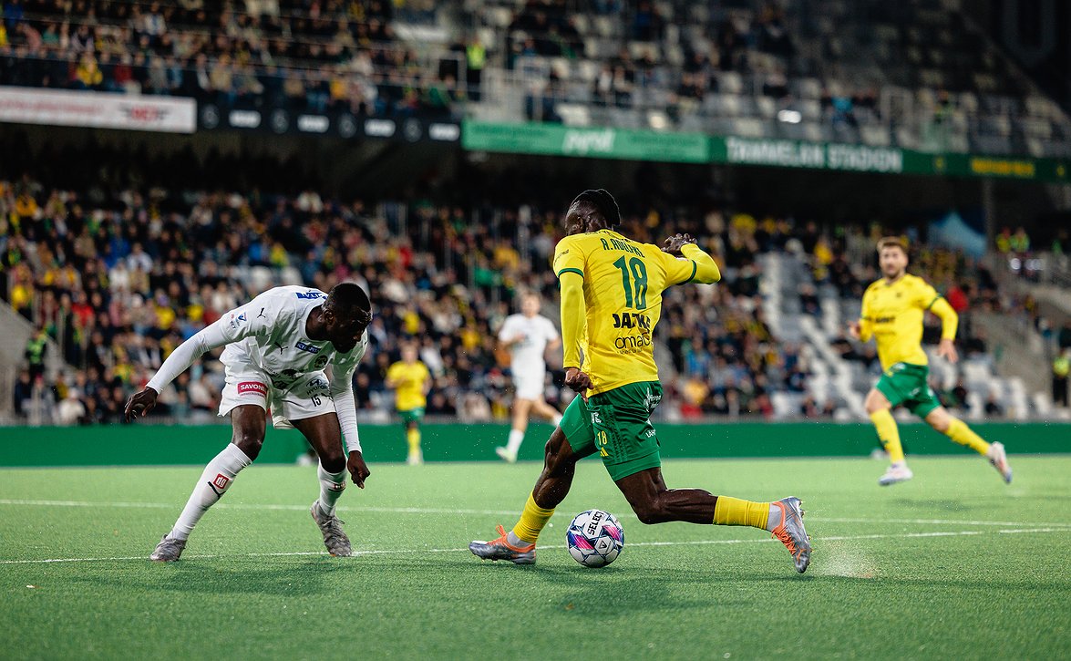 "Tilanne on entistäkin kiinnostavampi" - Veikkausliiga tiivistyi molemmissa päissä 