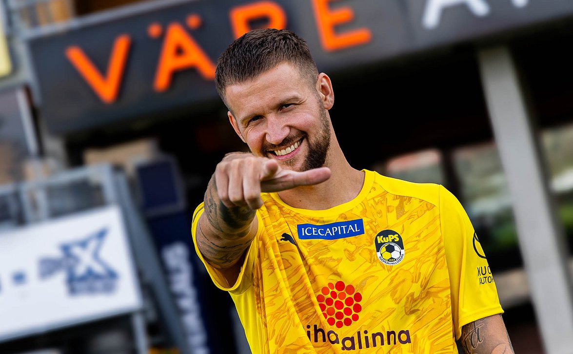 Kovan luokan vahvistus - tehohyökkäjä Piotr Parzyszek palaa KuPS:aan