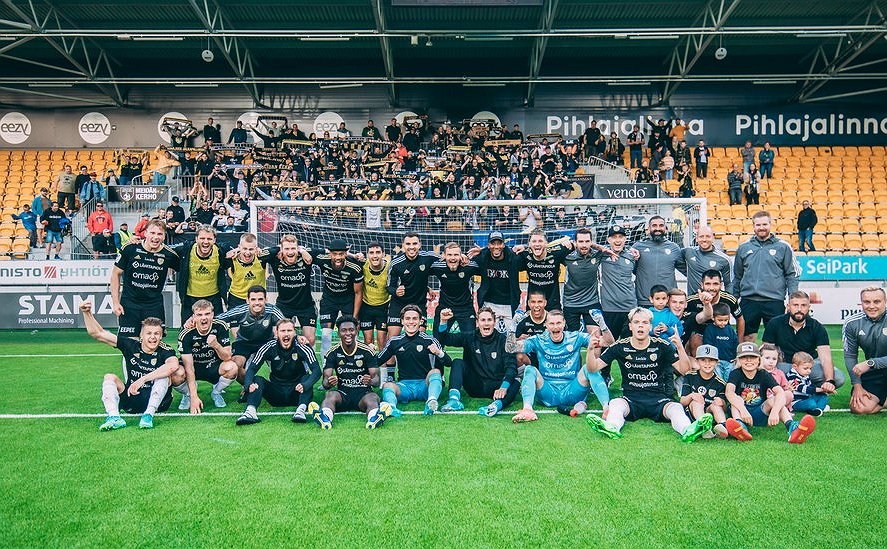 "Olen niin ylpeä pelaajistani" - Gómez hehkutti SJK:n taistelua