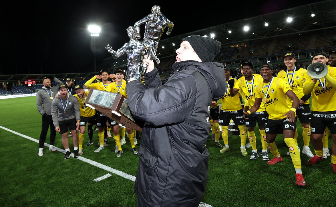 Jarkko Wiss ei jatka KuPS:n päävalmentajana ensi kaudella