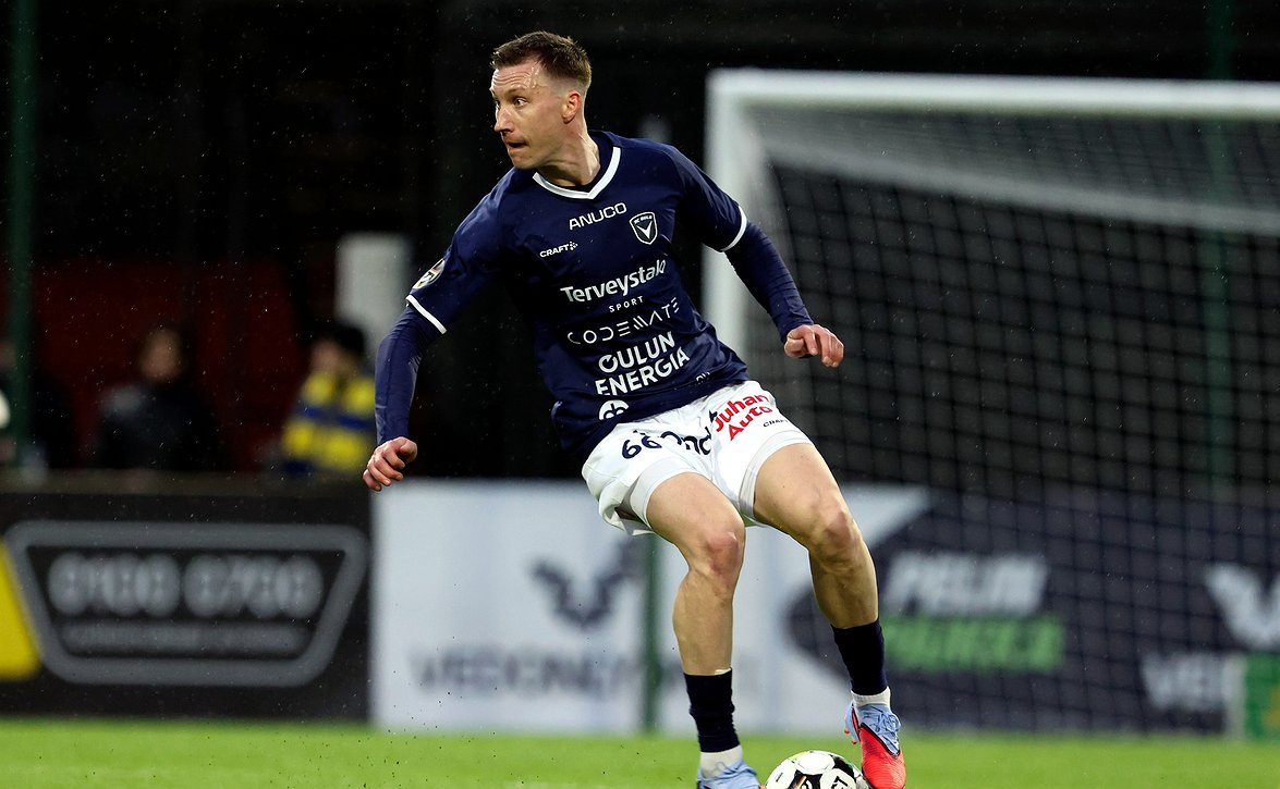"Pääsen näyttämään" - AC Oulu oli vasta kolmas Veikkausliigaseura jossa ovi Juha Piriselle avautui
