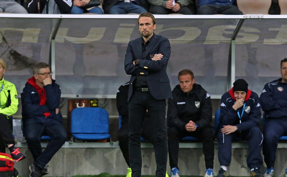 HIFK vaihtaa päävalmentajaa