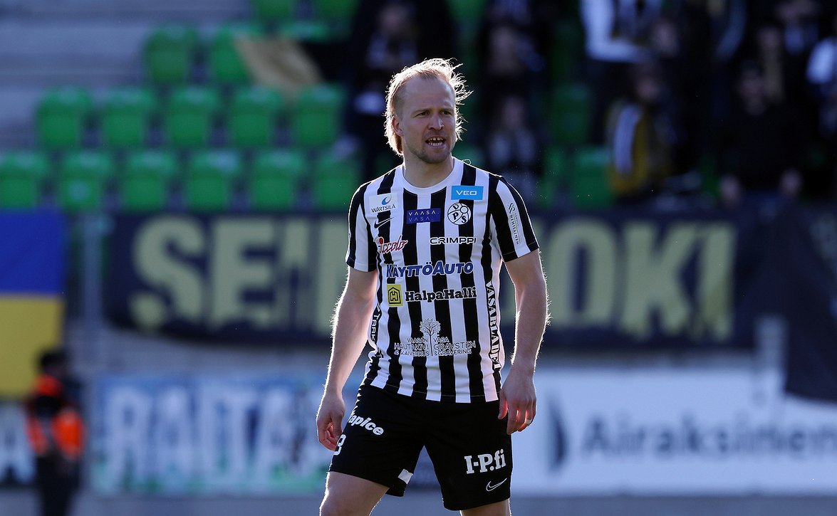 Miika Niemi jatkosopimukseen - edessä jo kahdeksas kausi VPS:ssa