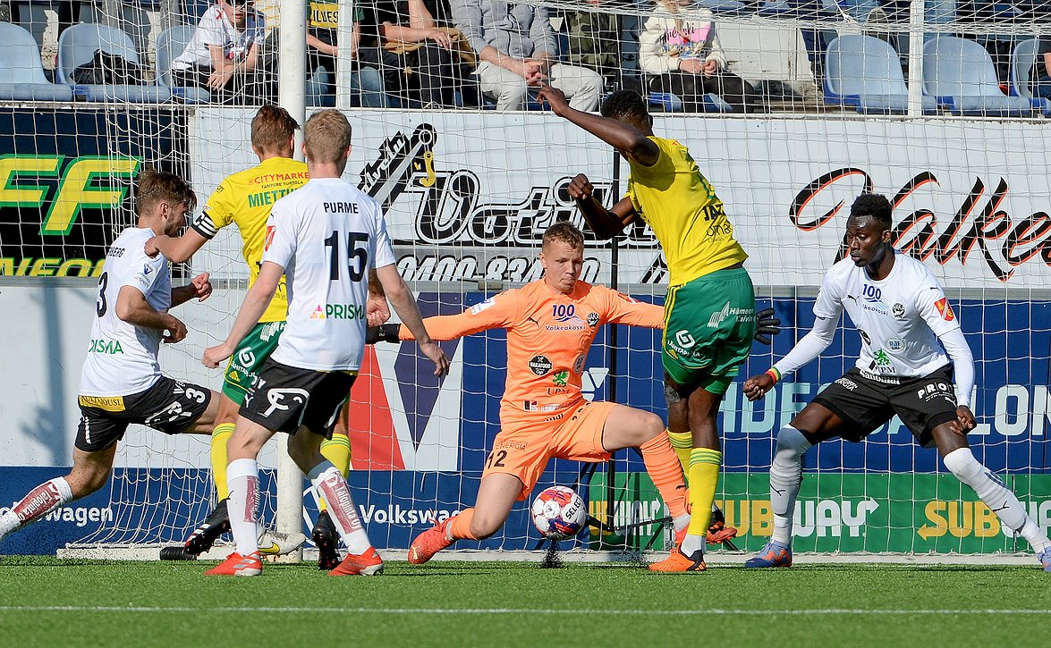 Kalenterit ajan tasalle nyt – perjantaista lähtien 17 seuraavasta päivästä 11 on ottelupäiviä