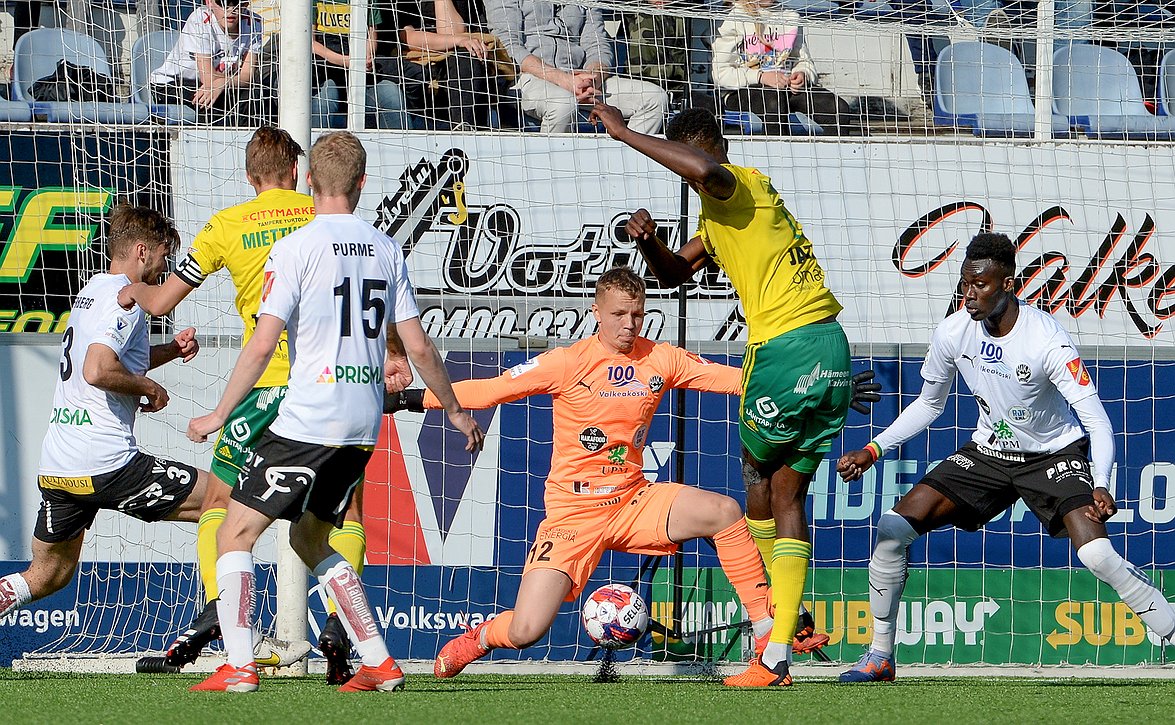 ​Suosikkiselostaja Velja Engström Ilves-Hakasta: "Saakelin iso matsi"