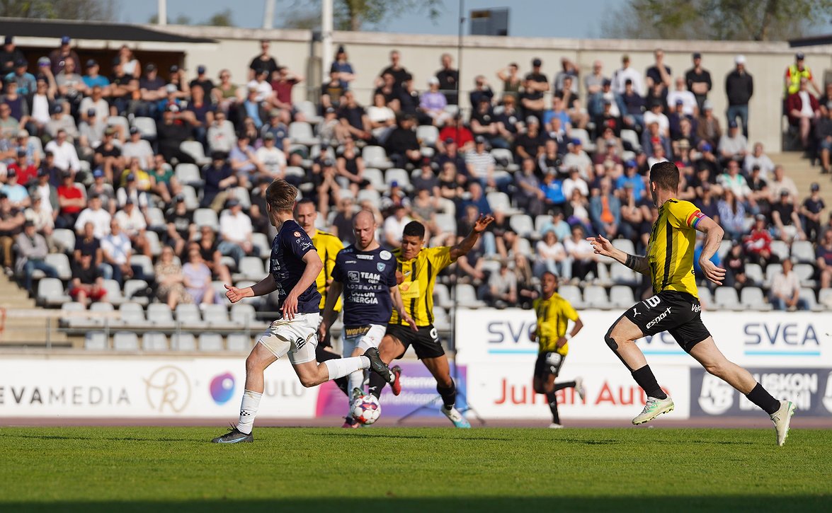 Honka palasi voittojen tielle (AC Oulu-FC Honka 1-3)