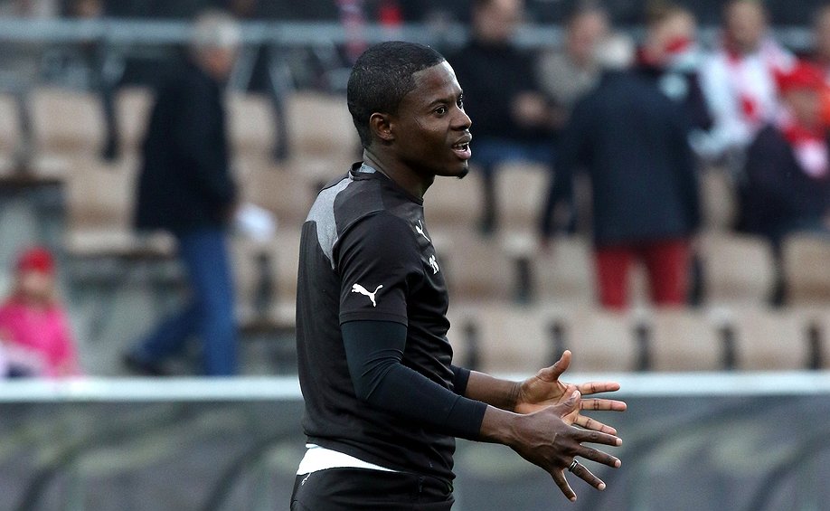 ​Äänestä VPS:n parasta ulkomaalaisvahvistusta