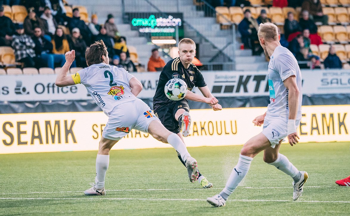 ​"Turhia virheitä" – IFK Mariehamnin peli ei kulkenut Seinäjoella