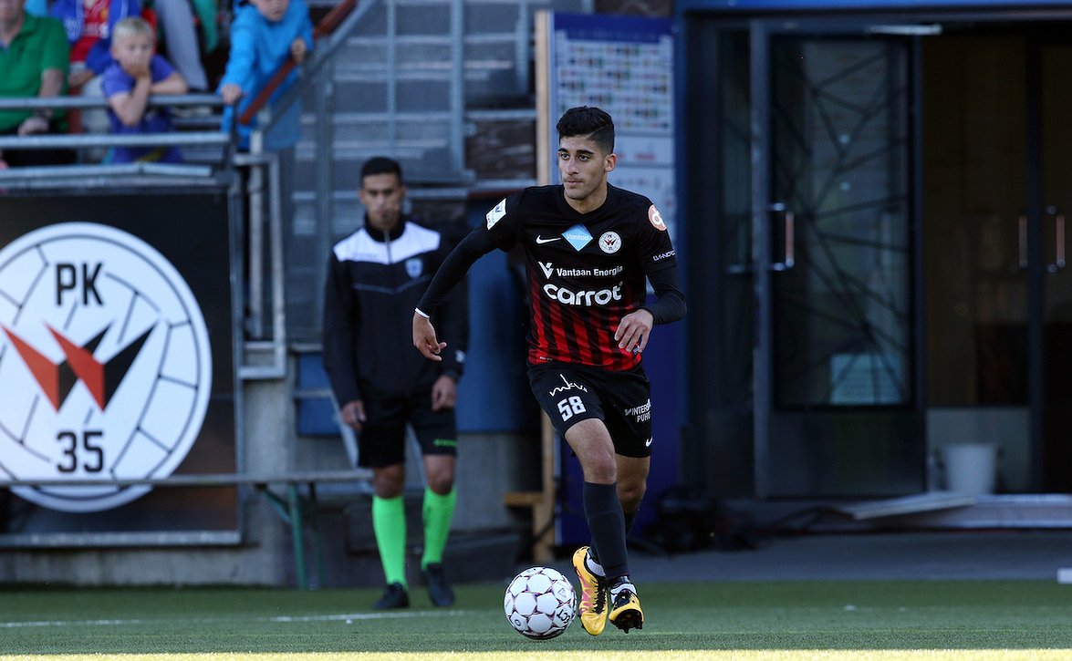 Reza Heidari nauttii vastuusta PK-35 Vantaassa