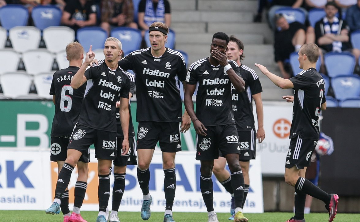 "Oli värikäs ottelu" - FC Lahti nousi vajaalla voittoon EIF:sta