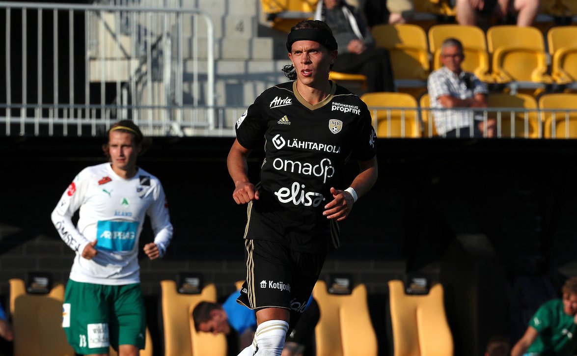 ​"Tämä on se mielenkiintoisin vierasreissu" – SJK:n Keaton Isaksson palaa tutulle stadionille