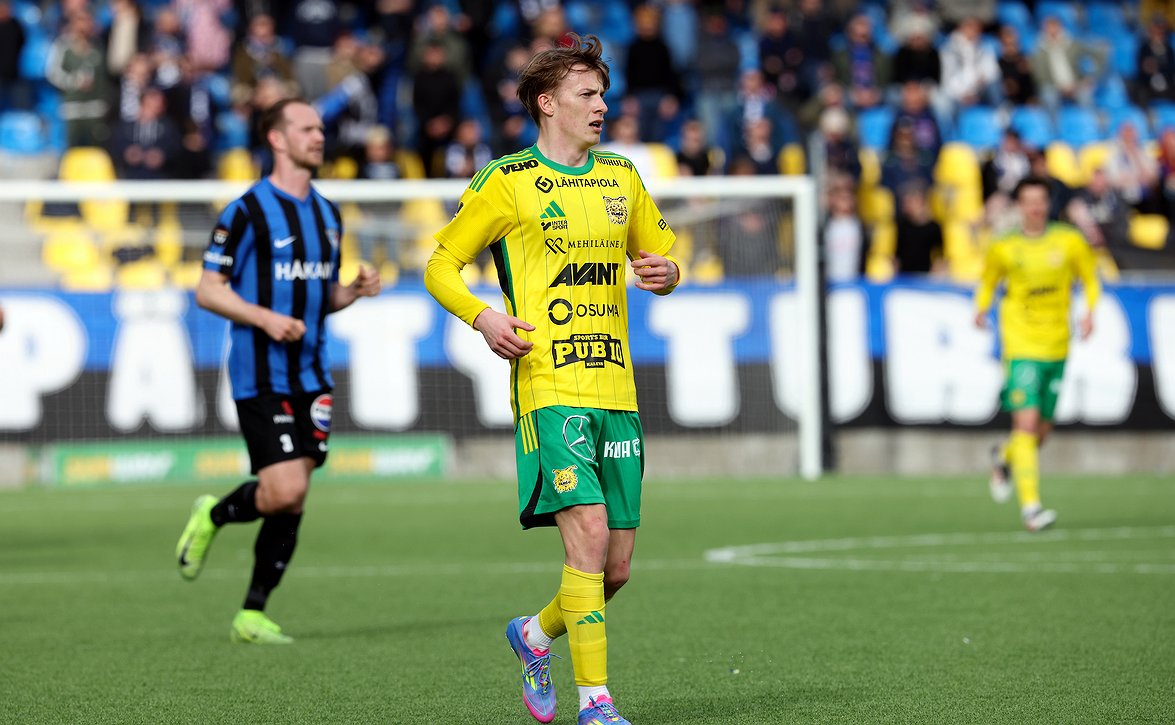 Ilveksen viime kauden läpimurtopelaaja myöntää: "Vähän sellainen olo on, että luu jäi käteen"