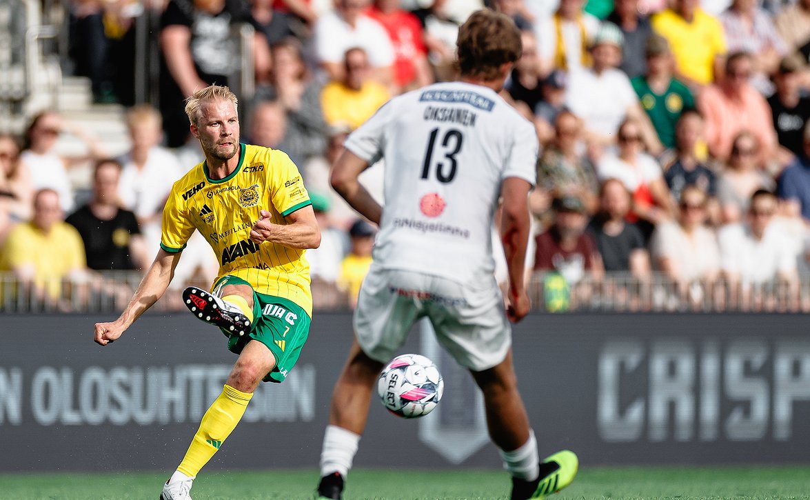 ​Ilves ja KuPS mestaruuden kiilto silmissä tiistaina Tammelan illassa