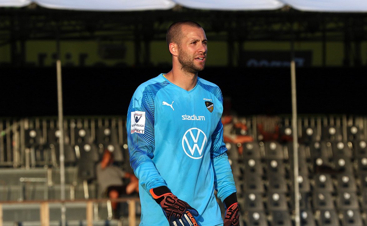 "Puskemme toisiamme koko ajan parempaan" - Hongalla hyvä kilpailutilanne tolppien välissä