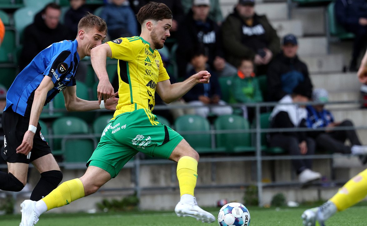 Huuhkajiin muutos - Oiva Jukkola mukaan