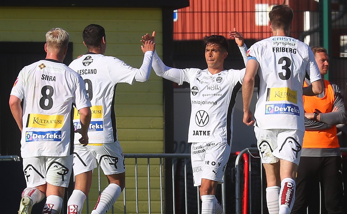 "Hieno esitys meiltä" - Tainio riemuitsi Hakan otteista Hongan vieraana