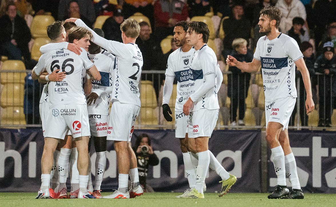 AC Oulun päävalmentaja Mikko Isokangas hehkutti: "Älyttömän kova suoritus joukkueelta!"