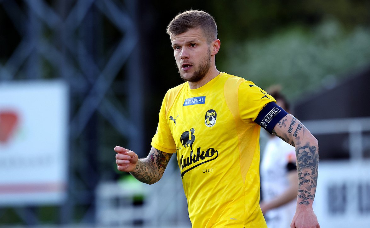 KuPS:n Pennanen tiedostaa SJK-pelin panoksen - "Moni joukkue taistelee vielä kullasta"